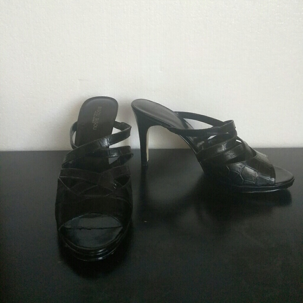 Bisou Bisou Michele Bohbot leather alligator motif